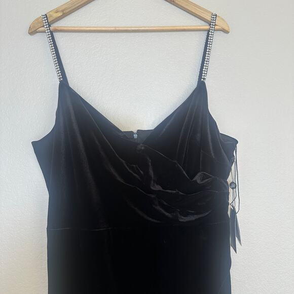 Adrianna Papell Black Velvet Wrap Gown, Rhinestone Straps, Size 20 NWT - Picture 3 of 11